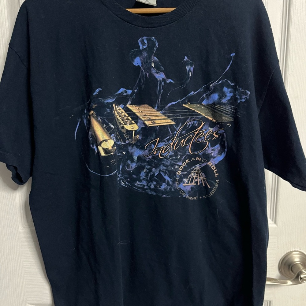 2015 men’s rock and roll hall of fame inductees T-shirt men’s L or Xl not sure